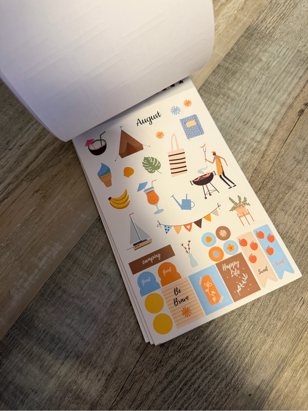 Sticker Book - Picture 5 of 6